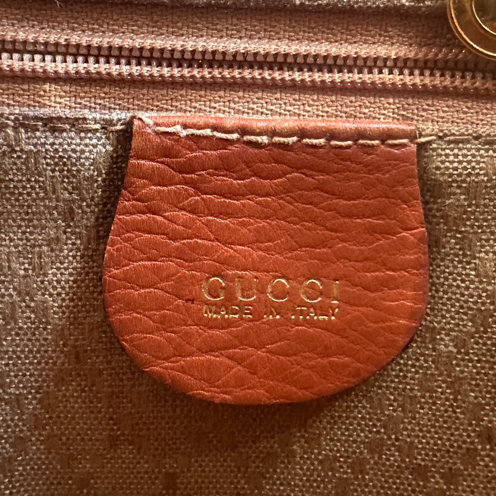GUCCI | Vintage 1990s Bamboo Leather Backpack | Brown | Small/Medium w/ Dust Bag - Picture 4 of 16